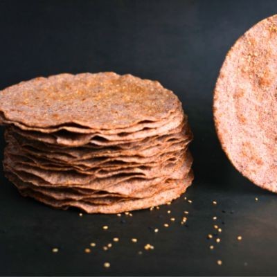 خبز رقاق بالدارسين